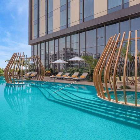 Radisson Blu Hotel & Spa, Nashik Exterior foto